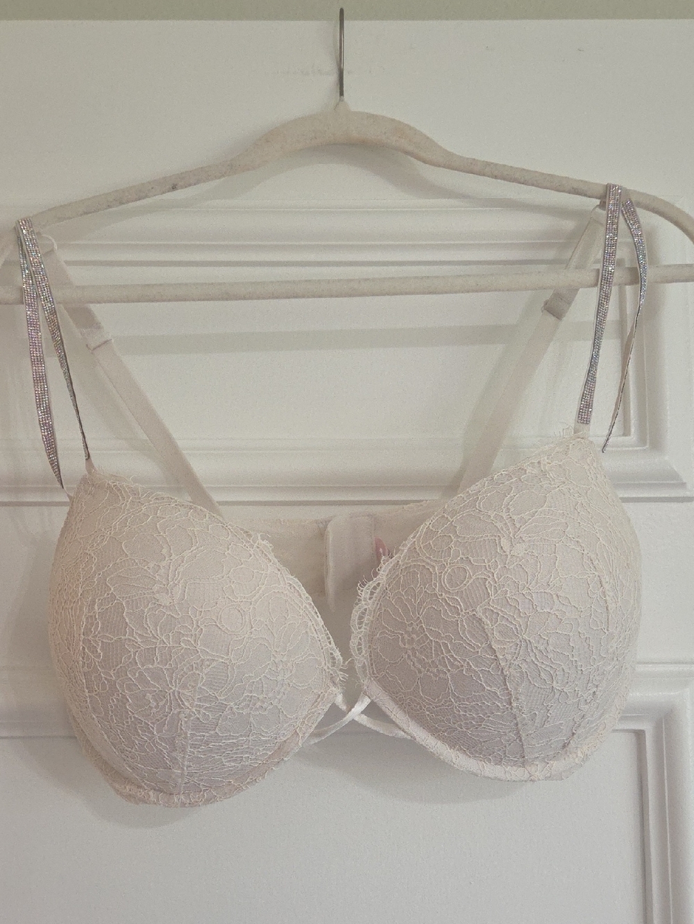 Victoria's Secret Sparkle Strap White Lace Push Up Bra 38D